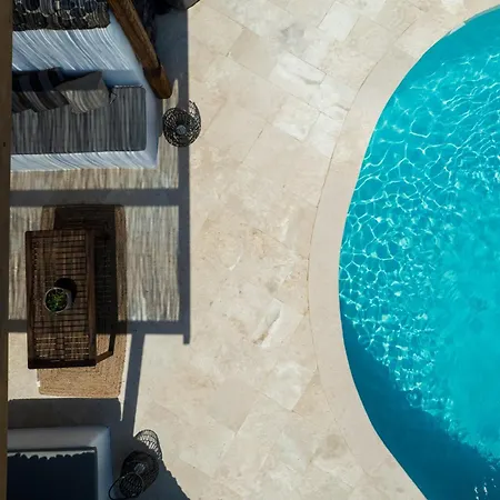 Luxury Oia (Santorini)